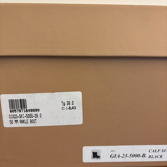 GIABORGHINI Lug Sole Suede Ankle Boots - Picture 3 of 11